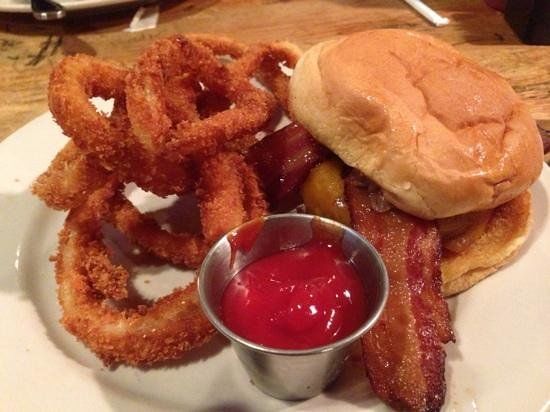 Jim 'N Nick's Bar B Q